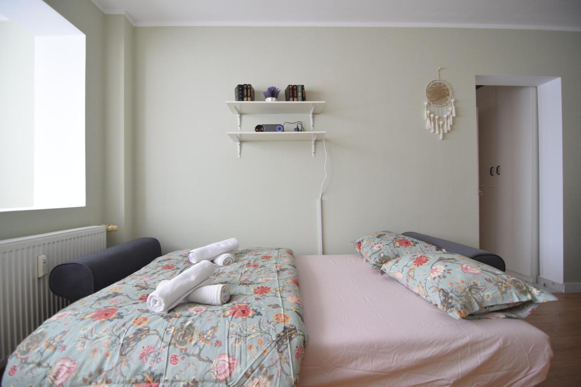 Stylish Apartment With Video Projector Bucarest Esterno foto